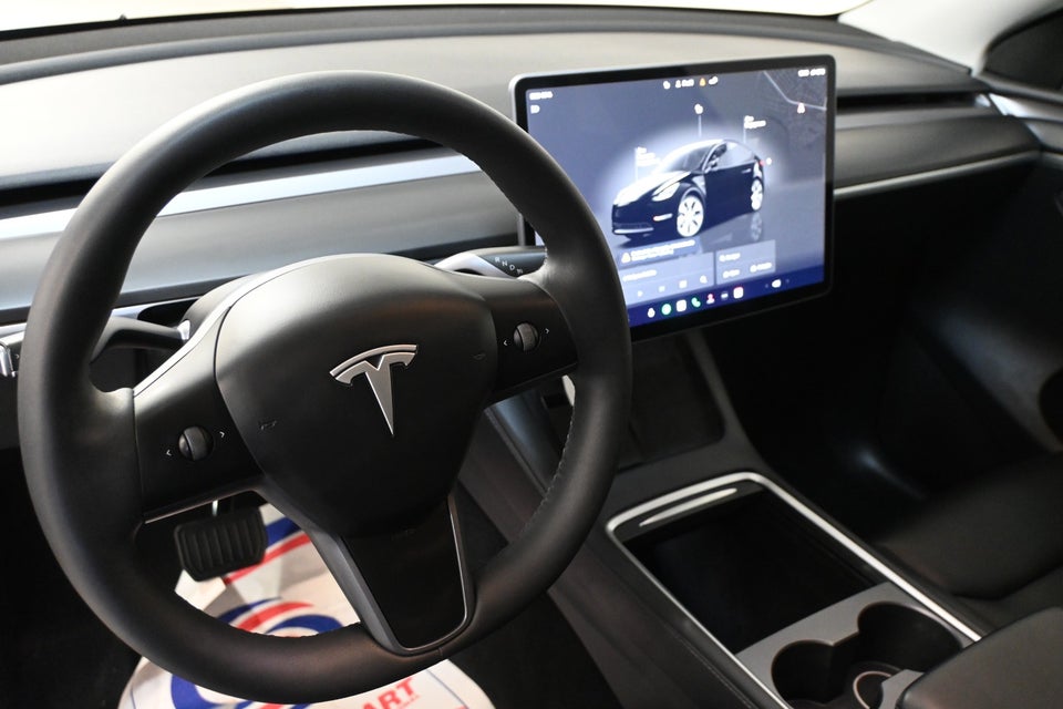 Tesla Model Y Long Range AWD 5d