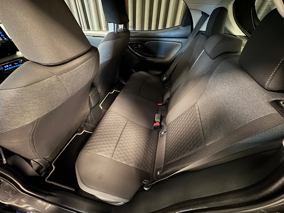 Toyota Yaris 1,5 Hybrid H3 Premier Edition e-CVT 5d