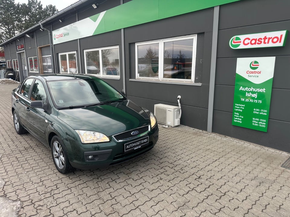 Ford Focus 1,6 Ti-VCT Ghia 5d