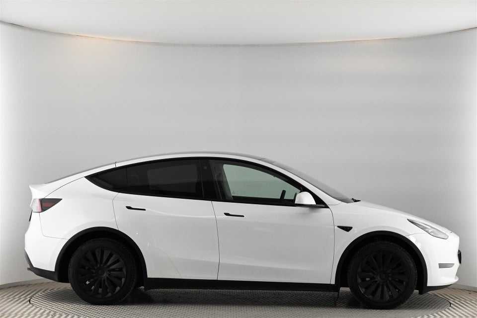 Tesla Model Y Long Range AWD 5d