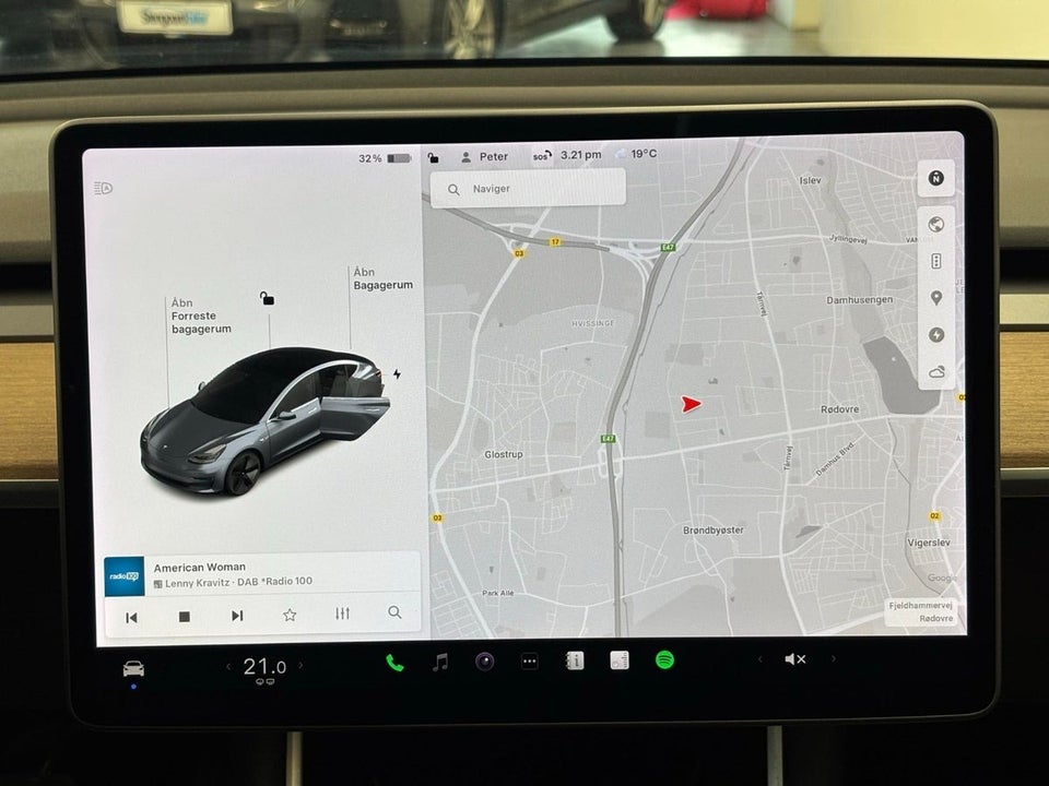 Tesla Model 3 Standard Range+ RWD 4d