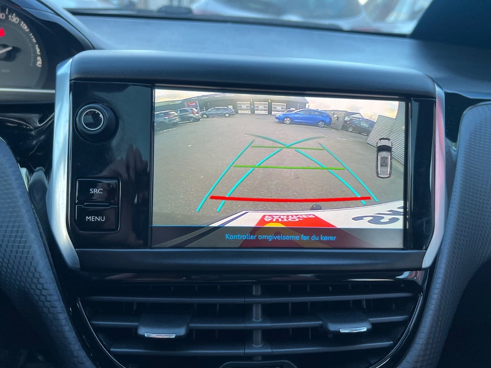 Peugeot 2008 1,6 BlueHDi 100 Allure Sky 5d