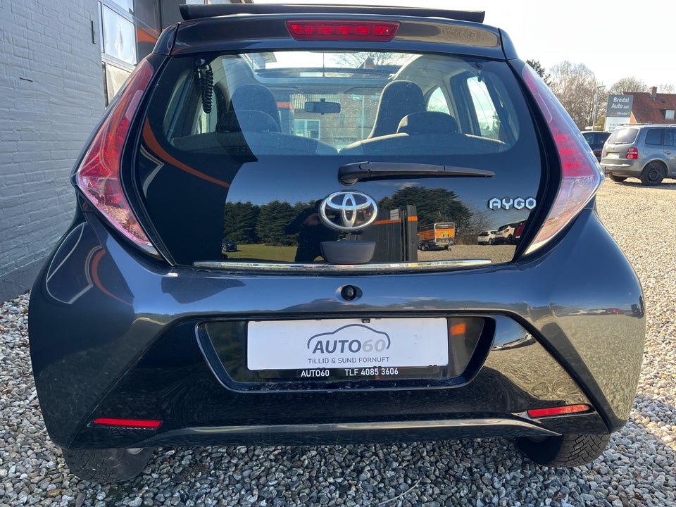 Toyota Aygo 1,0 VVT-i x-sky 5d