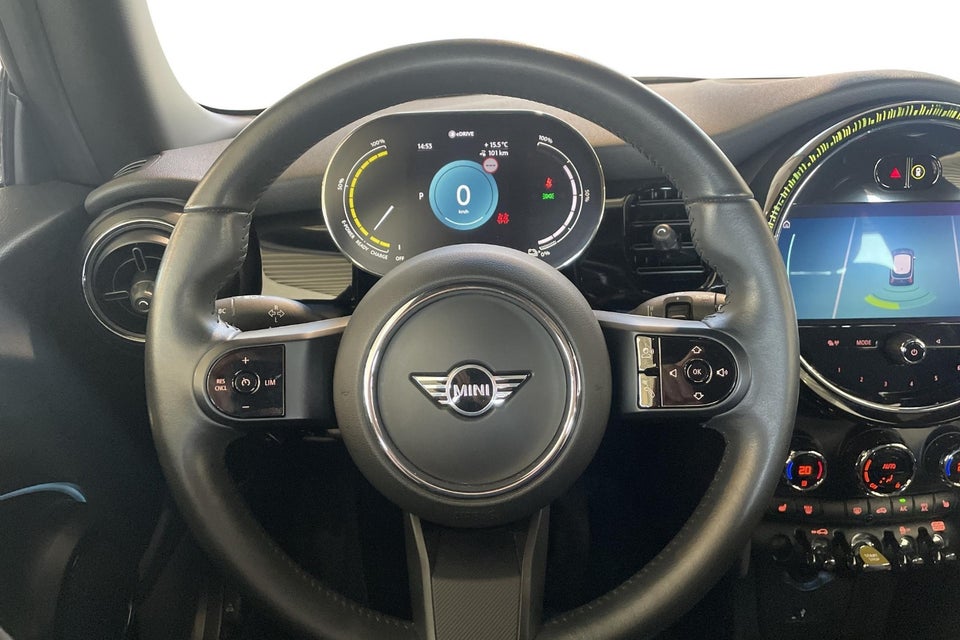 MINI Cooper SE Classic Trim 3d