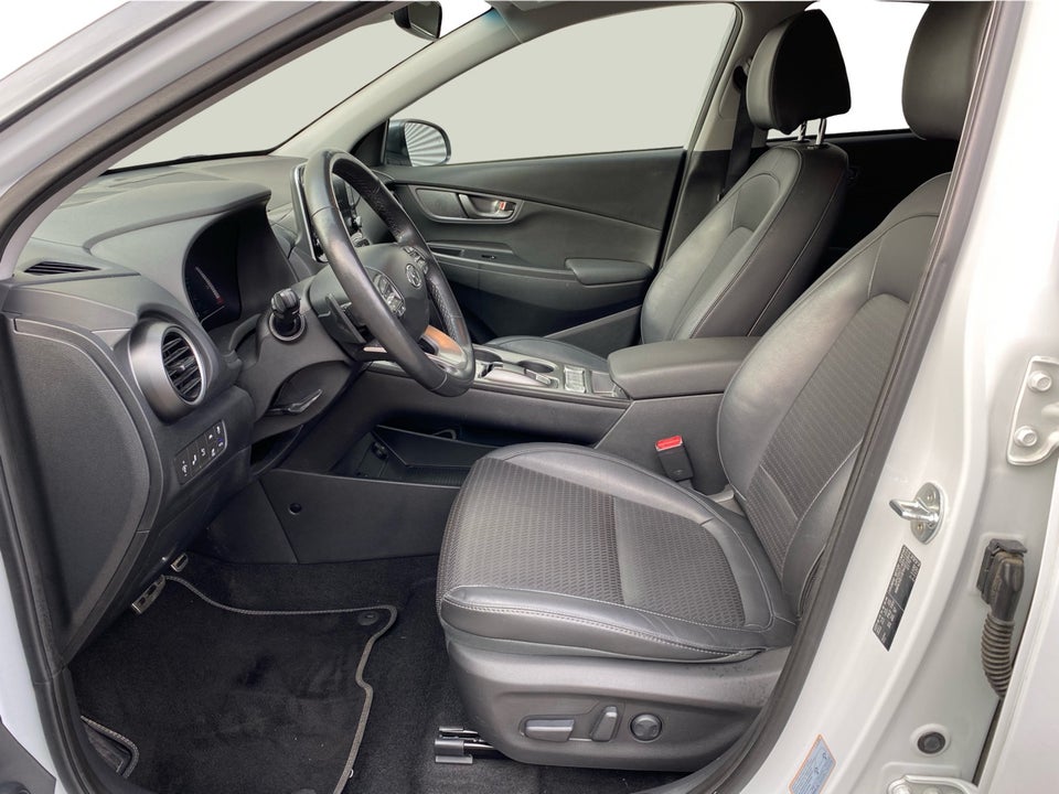 Hyundai Kona 64 EV Premium 5d
