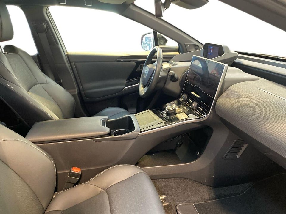 Toyota bZ4X Executive 5d