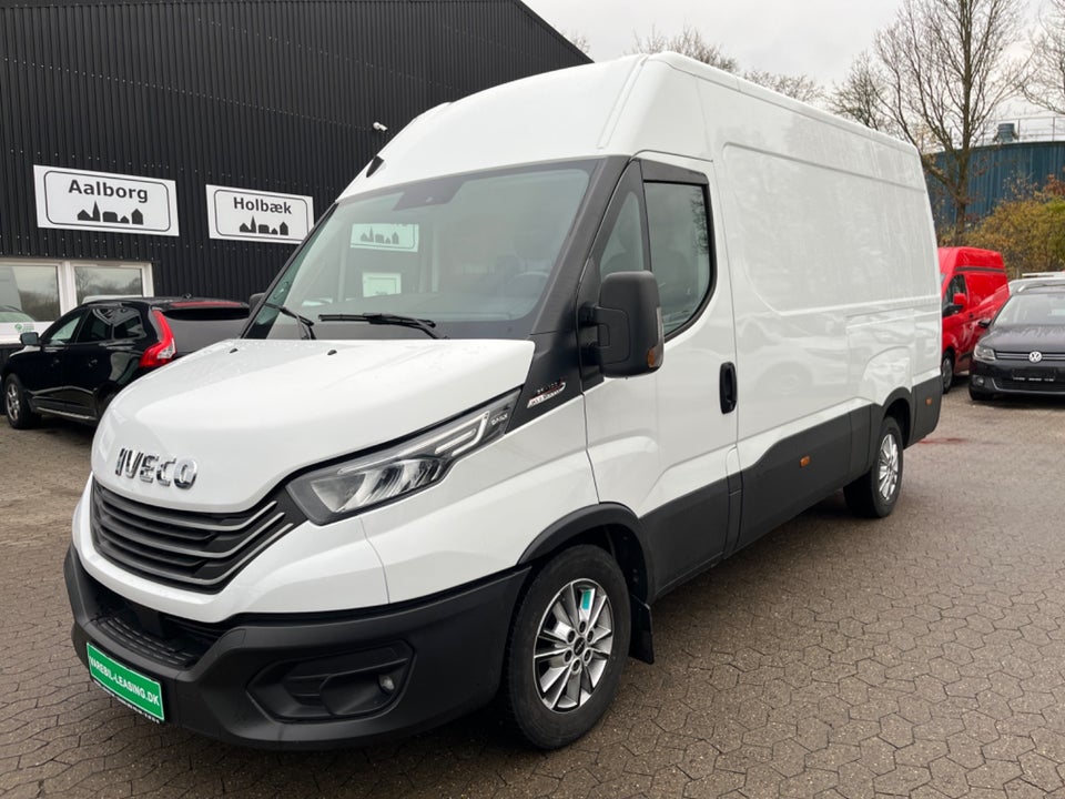 Iveco Daily 3,0 35S18 12m³ Van AG8