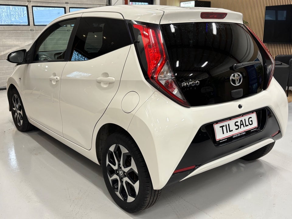 Toyota Aygo 1,0 VVT-i x-cellence 5d