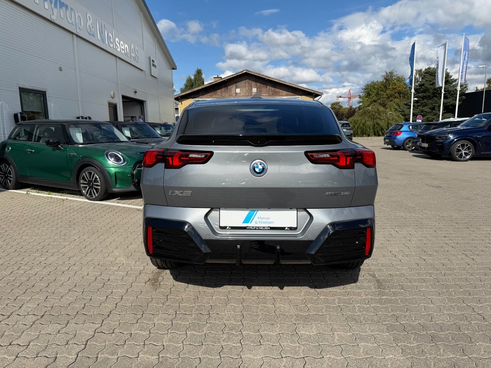 BMW iX2 eDrive20 M-Sport Premium 5d