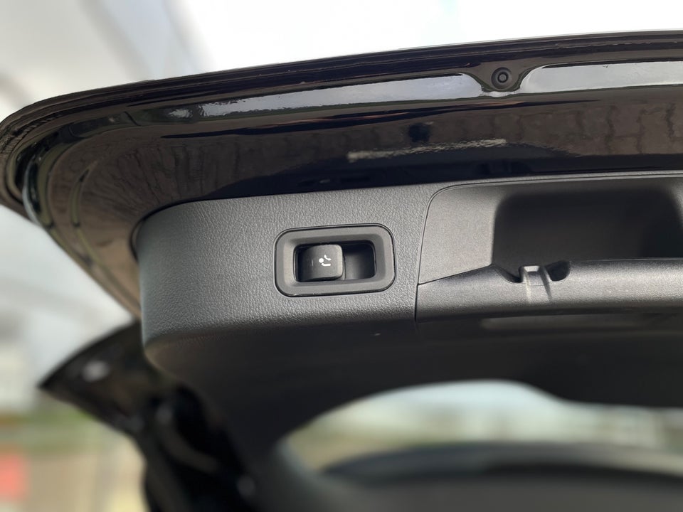 Mercedes EQB250+ Progressive 5d