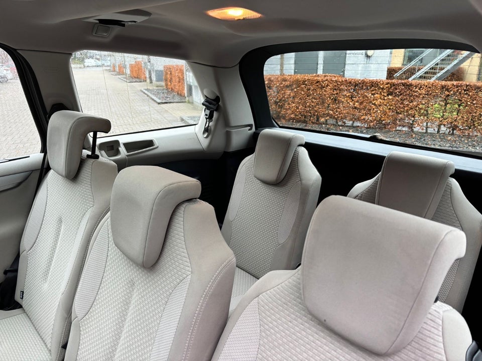 Citroën Grand C4 Picasso 1,6 HDi 110 Exclusive E6G 7prs 5d