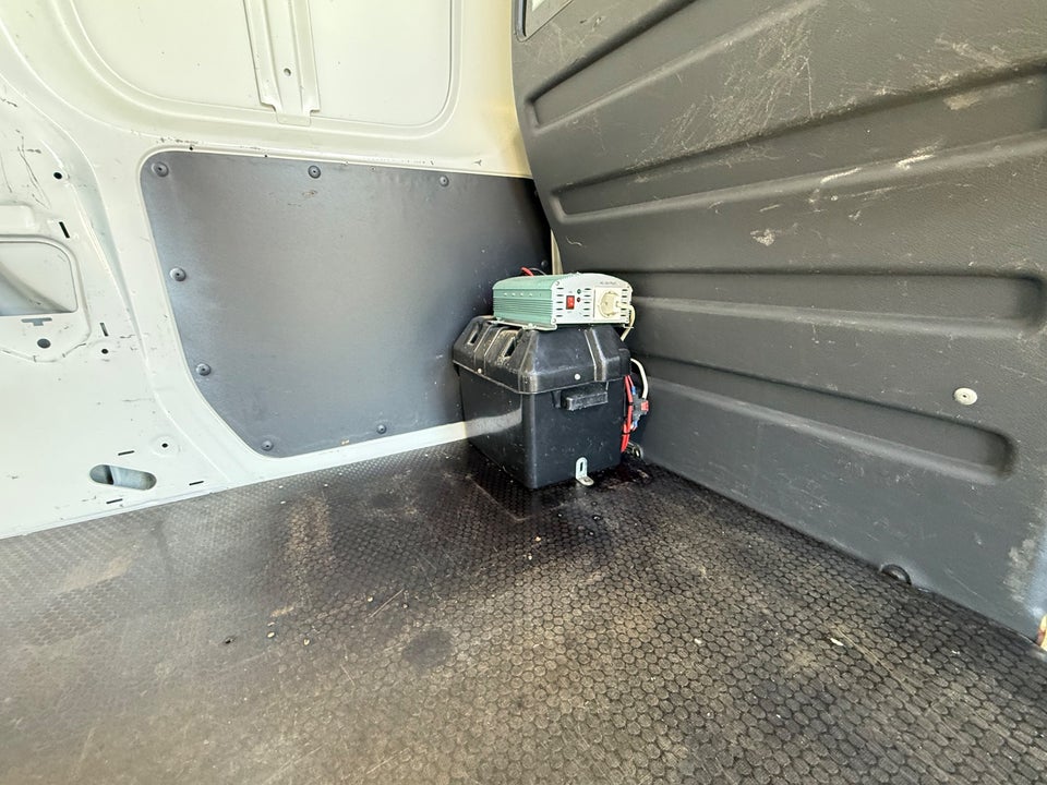 VW Caddy Maxi 1,6 TDi 102 BMT Van 4d