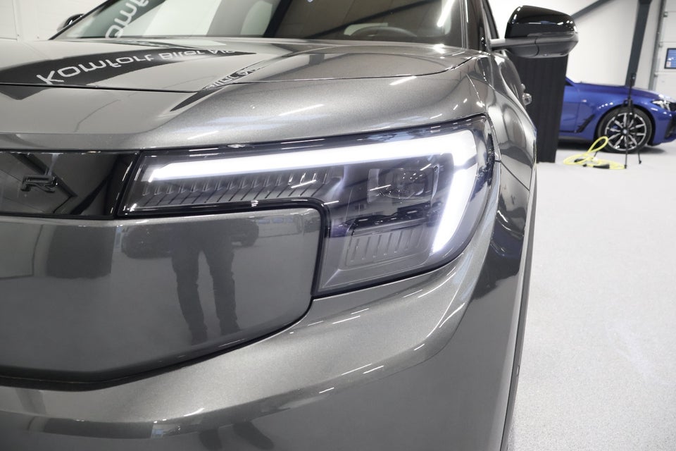 Ford Explorer 77 Select Extended Range 5d