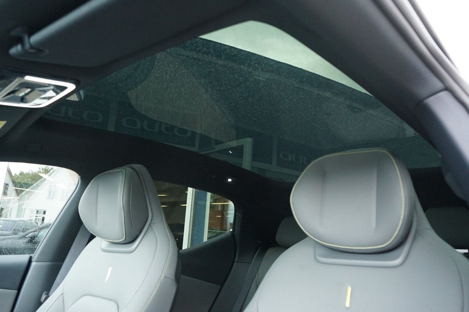 Lynk & Co 02 More 5d