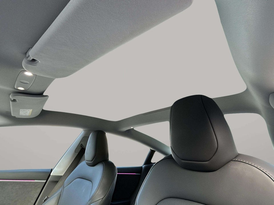 Tesla Model 3 Long Range AWD 4d