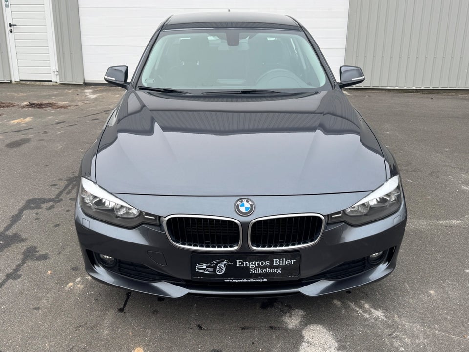 BMW 320d 2,0  4d