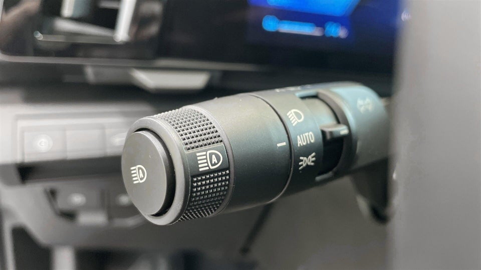 Renault Scenic E-Tech 87 Iconic 5d