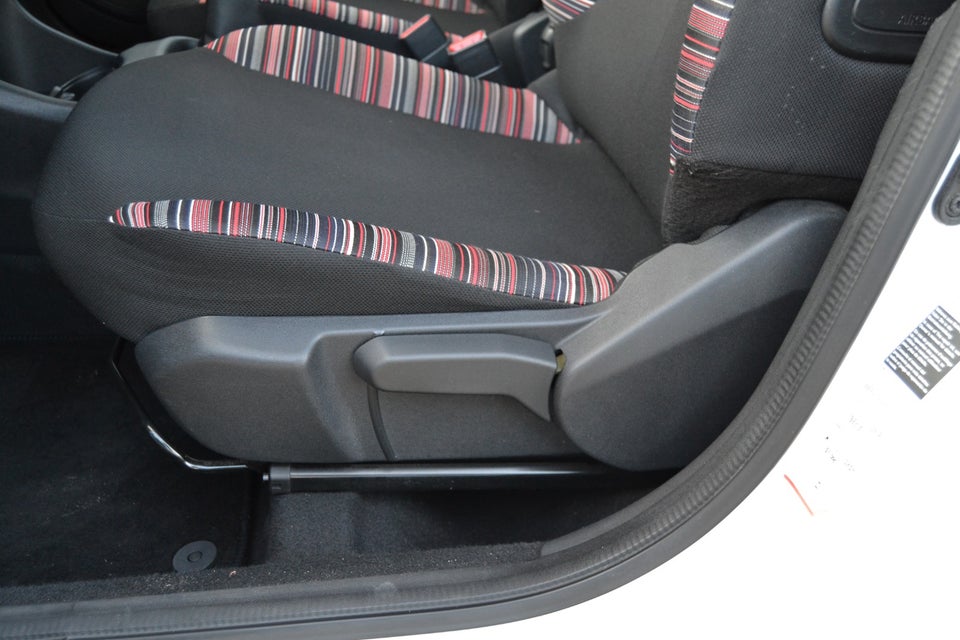 Citroën C1 1,2 PureTech Feel 5d