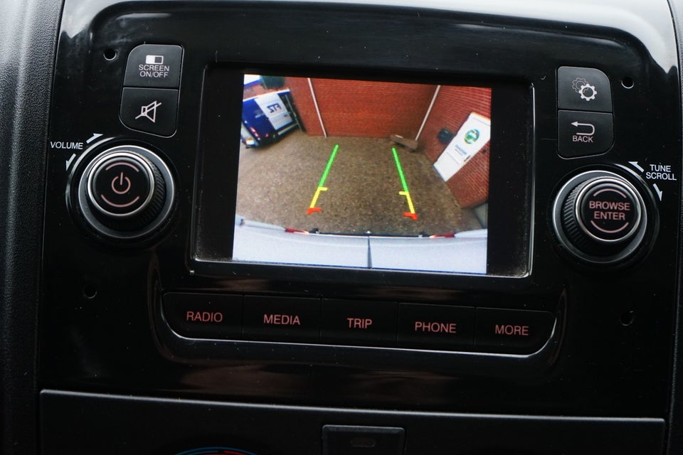 Peugeot Boxer 333 2,2 BlueHDi 140 L2H2 Premium