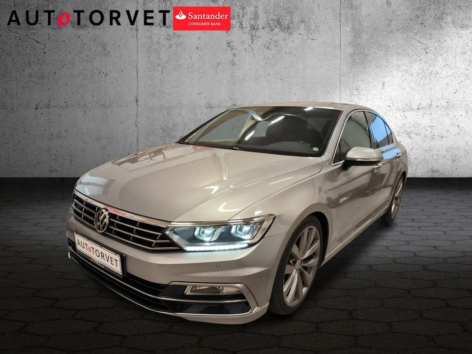 VW Passat 2,0 TDi 190 R-line DSG 4d