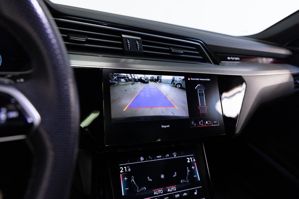 Audi e-tron 55 S-line quattro 5d