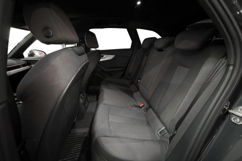 Audi A4 40 TFSi Prestige plus Avant S-tr. 5d