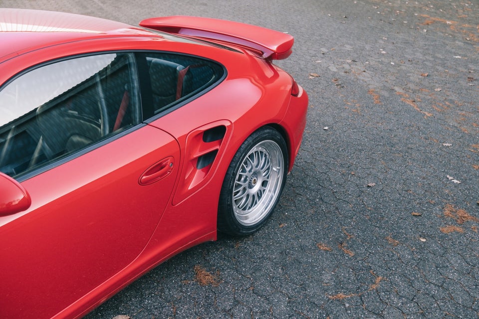 Porsche 911 Turbo 3,8 Coupé PDK 2d