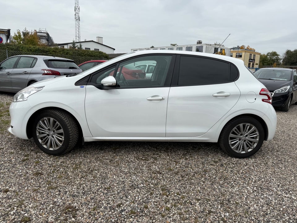 Peugeot 208 1,2 VTi Active 5d