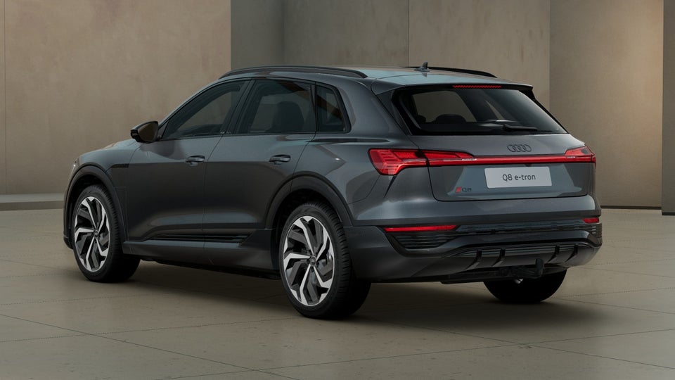 Audi Q8 e-tron 55 S-line quattro 5d