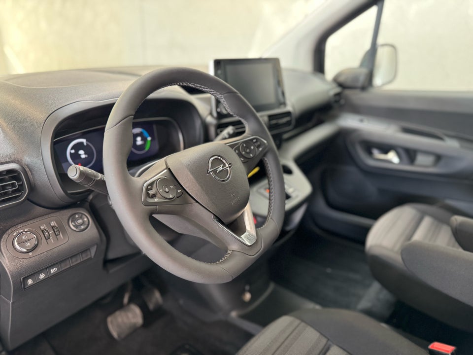 Opel Combo-e Life 50 Ultimate L1 5d