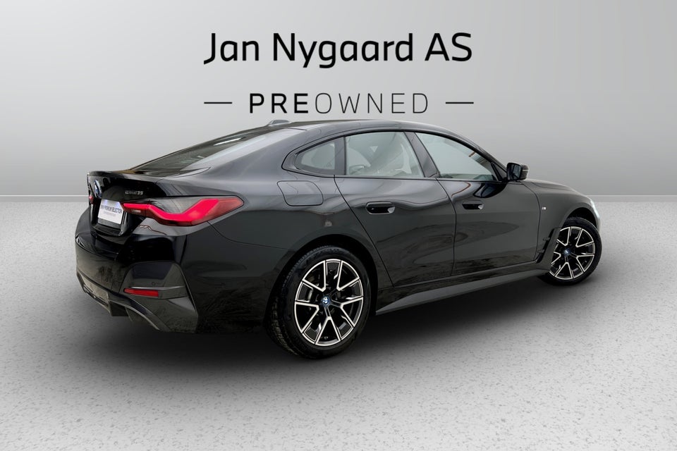 BMW i4 eDrive35 Charged Plus 5d