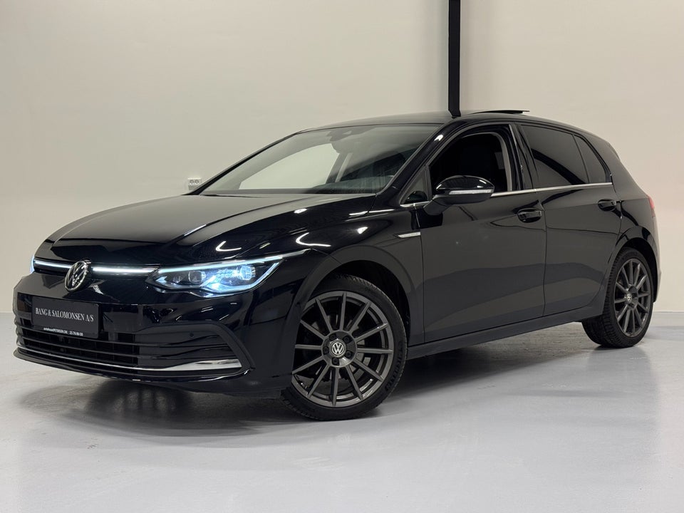 VW Golf VIII 2,0 TDi 150 Style DSG 5d