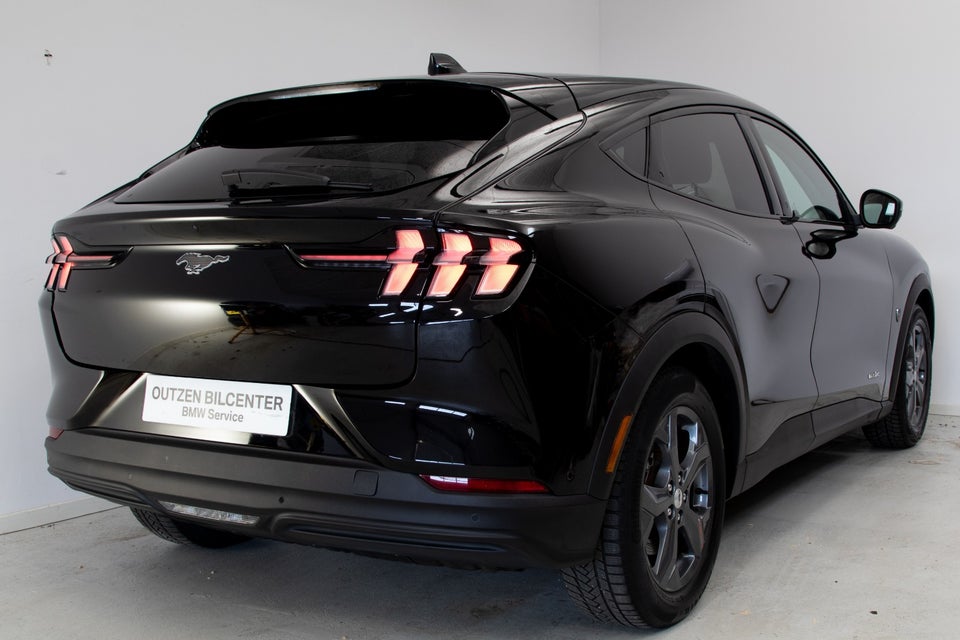 Ford Mustang Mach-E 68 Standard Range 5d