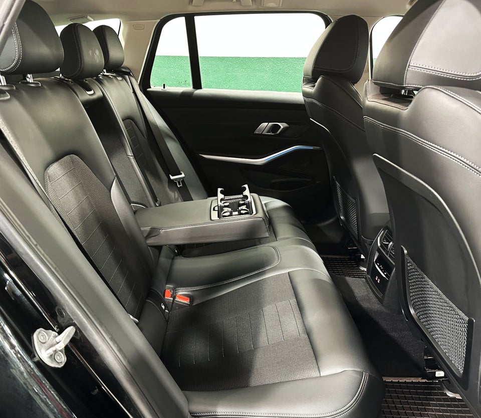 BMW 330e 2,0 Touring Sport Line aut. 5d