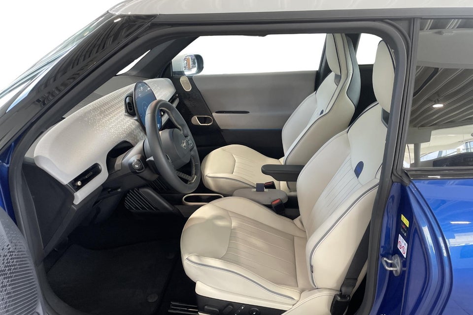 MINI Cooper SE Favoured Trim XL 3d