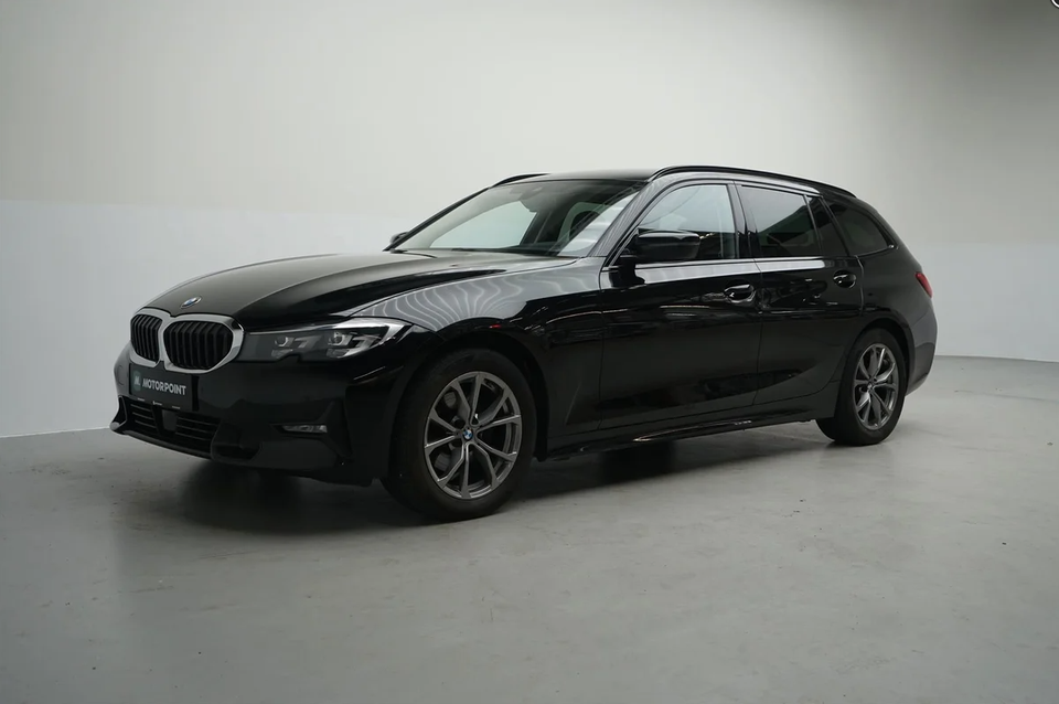 BMW 320d 2,0 Touring Sport Line aut. 5d