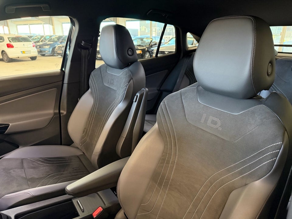 VW ID.5 77 Style 5d