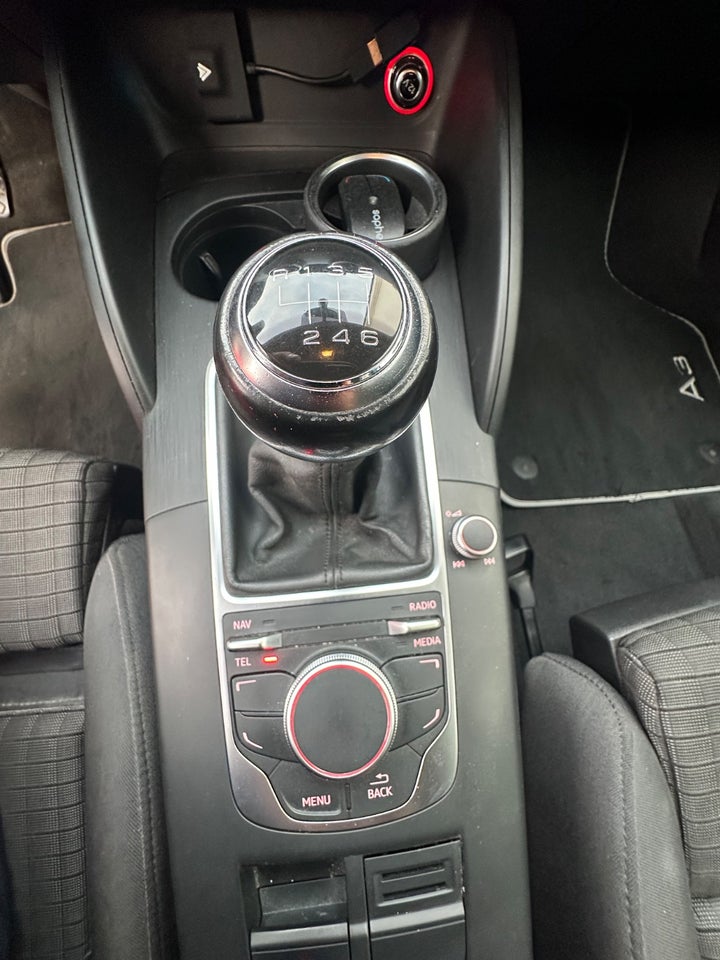 Audi A3 1,6 TDi 110 Ambition 4d