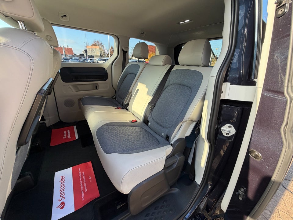 VW ID.Buzz 77 Pro SWB 5d