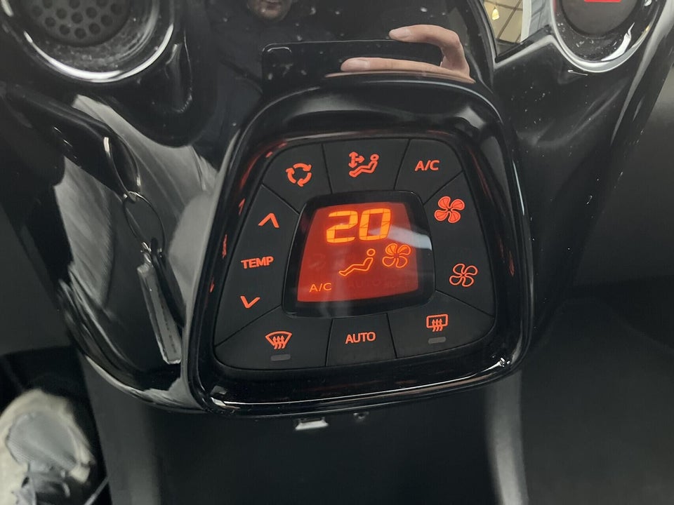 Toyota Aygo 1,0 VVT-i x-cite 5d