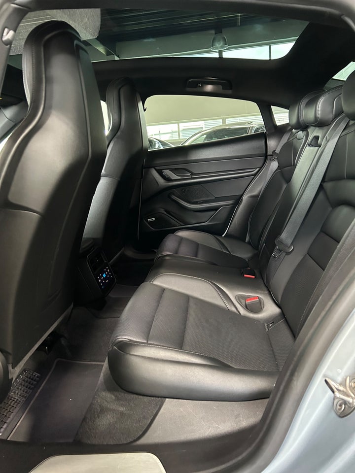 Porsche Taycan 4S Performance+ 4d