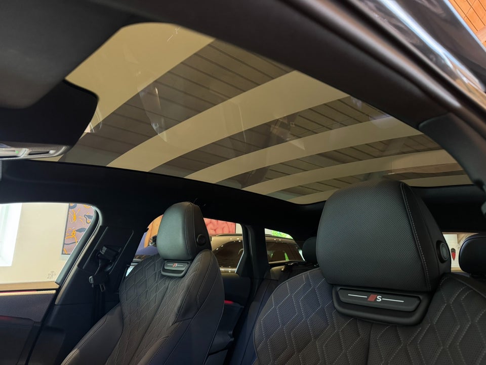 Audi S6 e-tron Avant quattro 5d