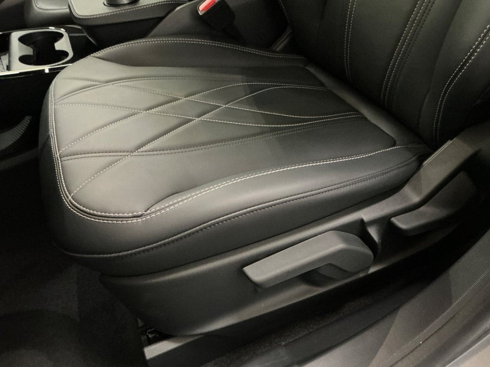 Ford Mustang Mach-E 75 Standard Range 5d