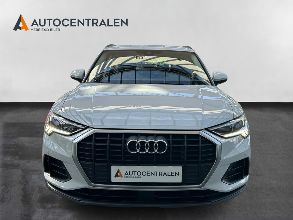 Audi Q3 45 TFSi e Attitude plus S-tr. 5d