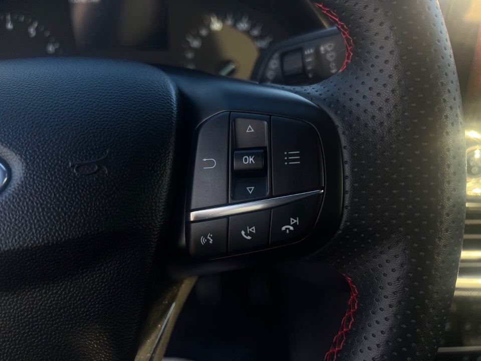 Ford Fiesta 1,0 EcoBoost mHEV ST-Line 5d