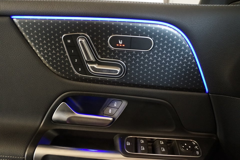 Mercedes EQB300 Progressive Advance Plus 4Matic 5d