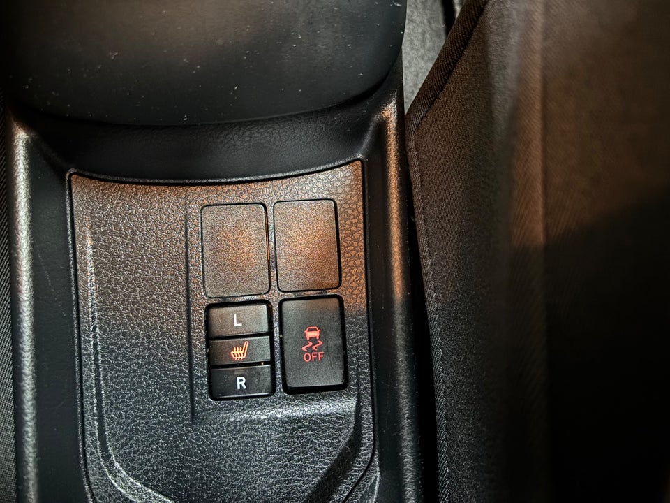 Toyota Yaris 1,3 VVT-i T2 Komfort 5d