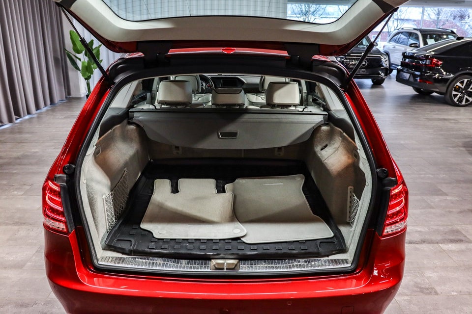 Mercedes E350 3,0 BlueTEC Avantgarde stc. aut. 5d