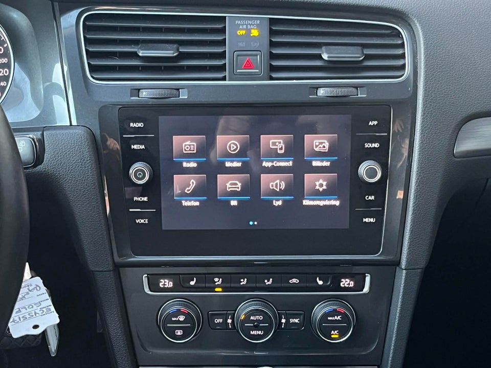 VW Golf VII 1,5 TSi 130 Comfortline DSG 5d