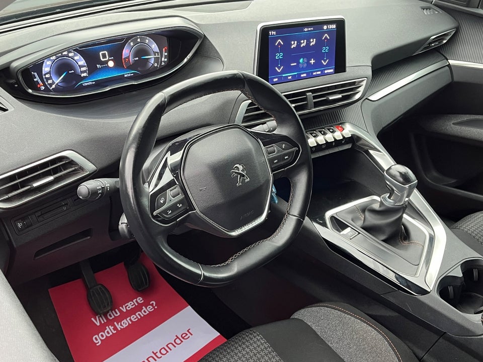 Peugeot 3008 1,2 e-THP 130 Allure 5d